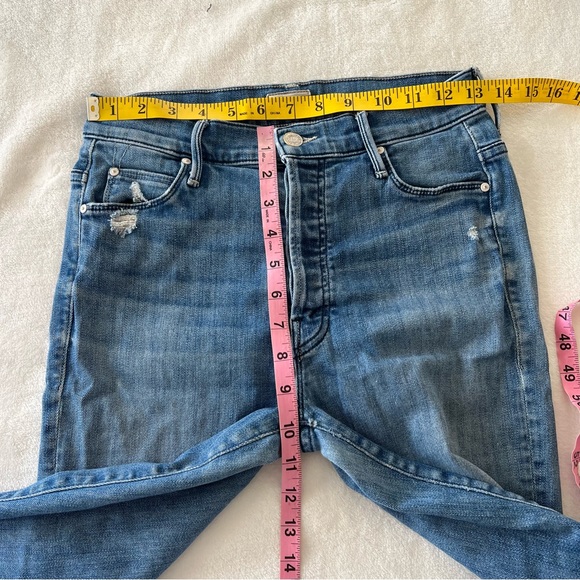 MOTHER The Stunner Ankle Fray Jeans in Graffiti Girl - Picture 14 of 16